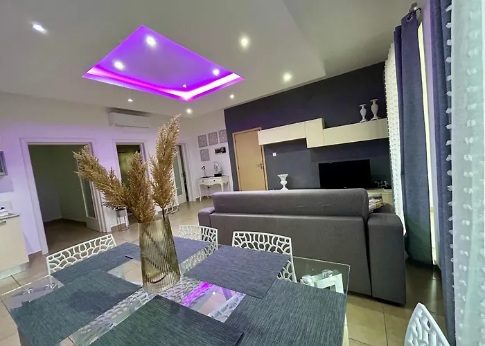 Wedgewood - The Xl Apartament